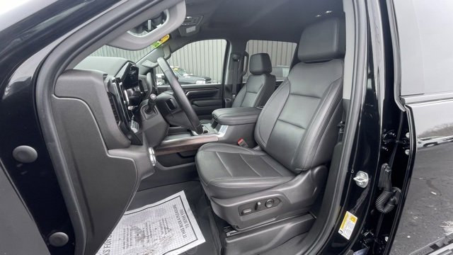 Used 2024 GMC Sierra 2500 SLT w/ SLT Premium Package image 11