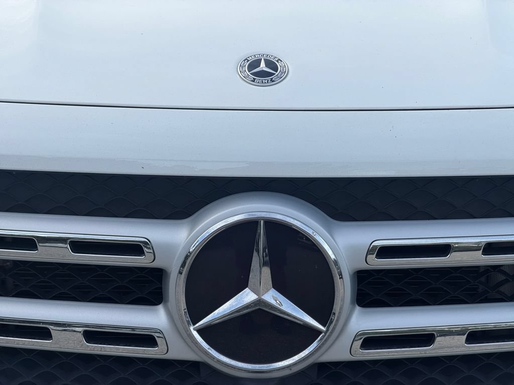 Used 2023 Mercedes-Benz GLB 250 w/ Premium Package image 34