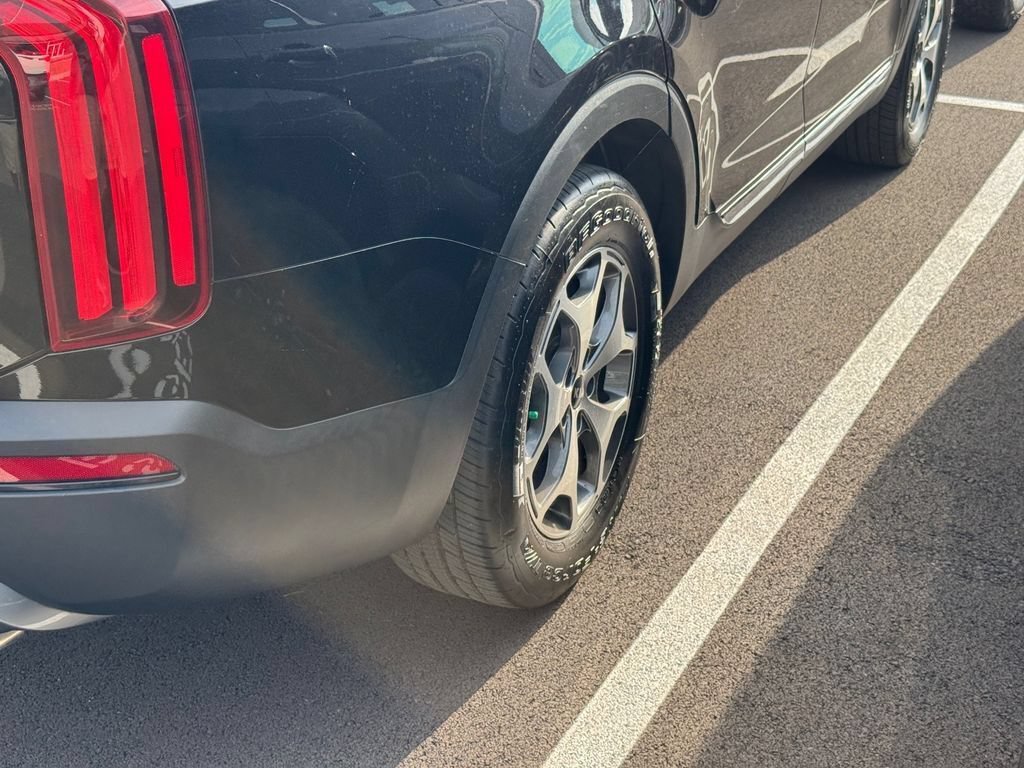 Used 2020 Kia Telluride EX AWD/4WD image 15