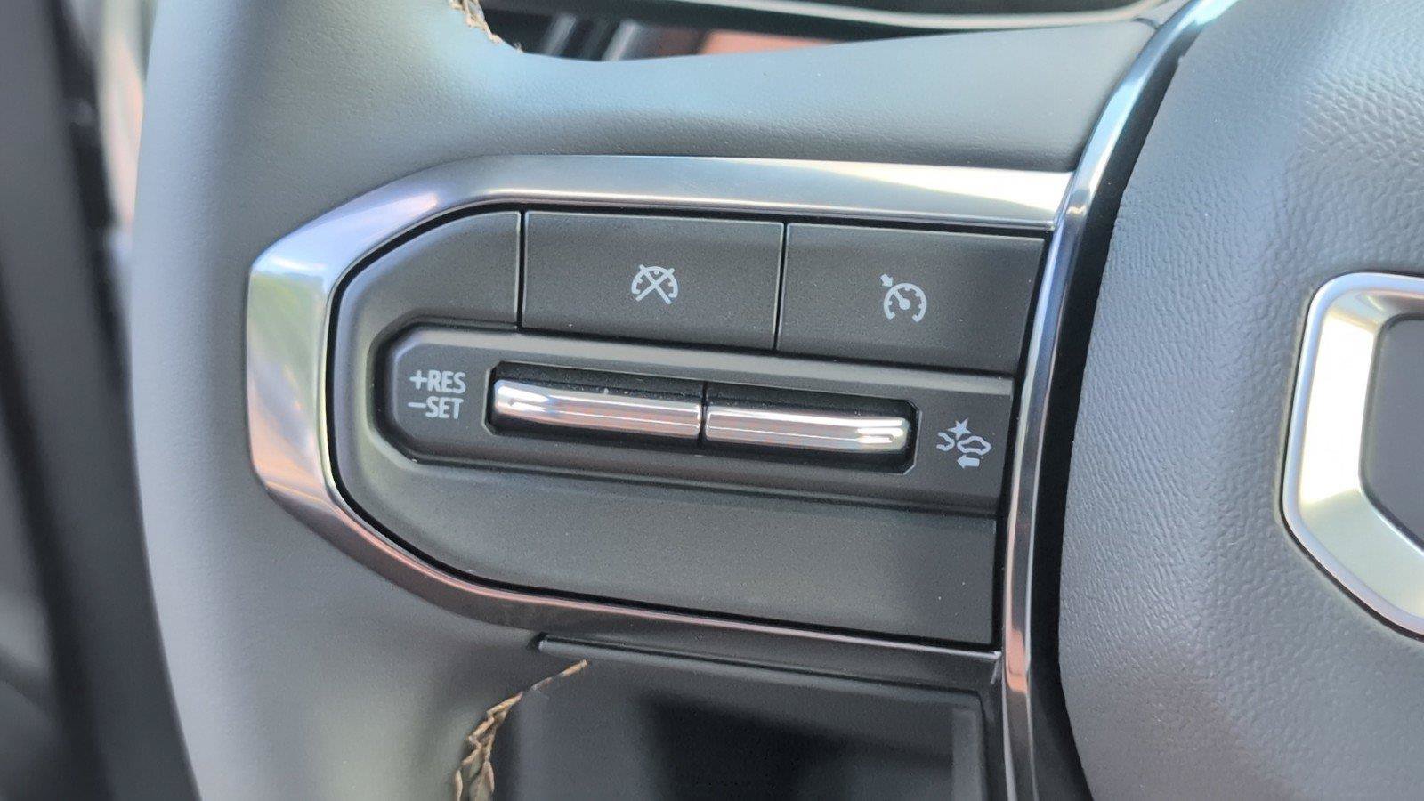 New 2026 GMC Canyon AT4 AWD/4WD image 30