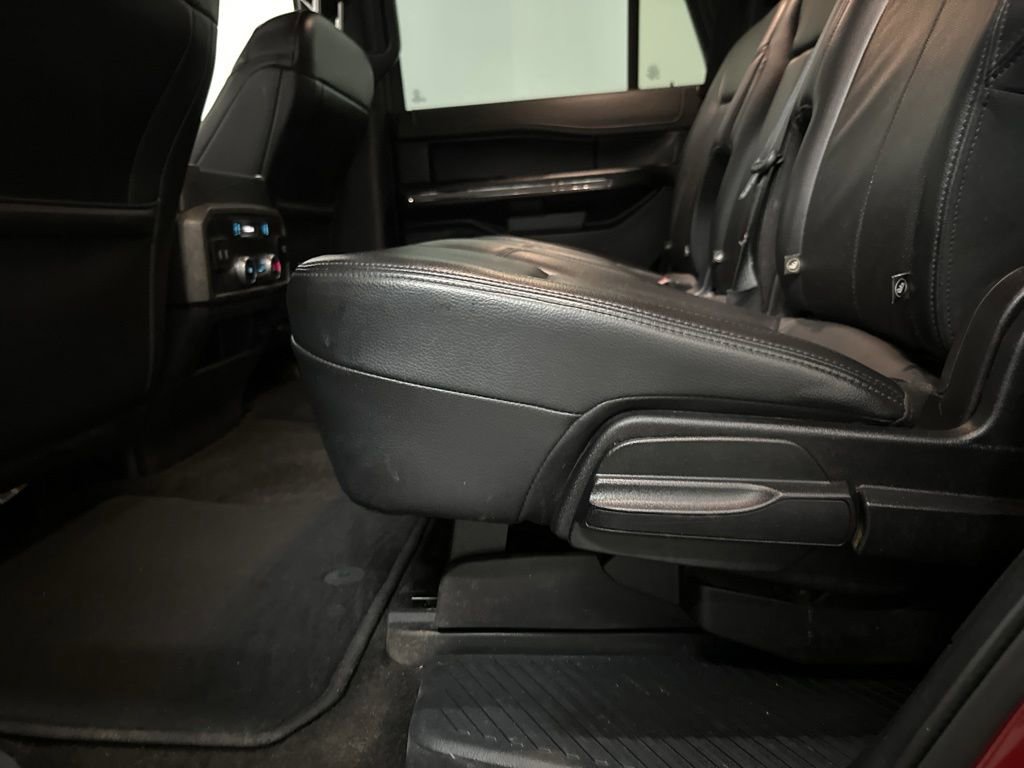Used 2020 Ford Expedition XLT w/ Equipment Group 202A RWD image 36