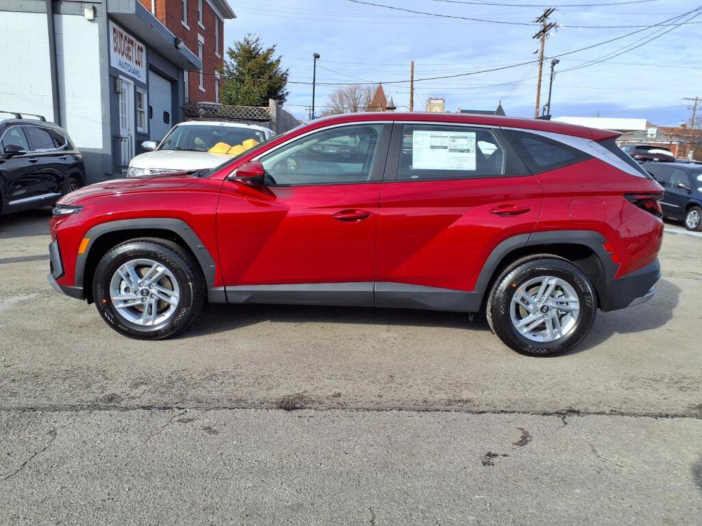 New 2026 Hyundai Tucson SE AWD/4WD image 2