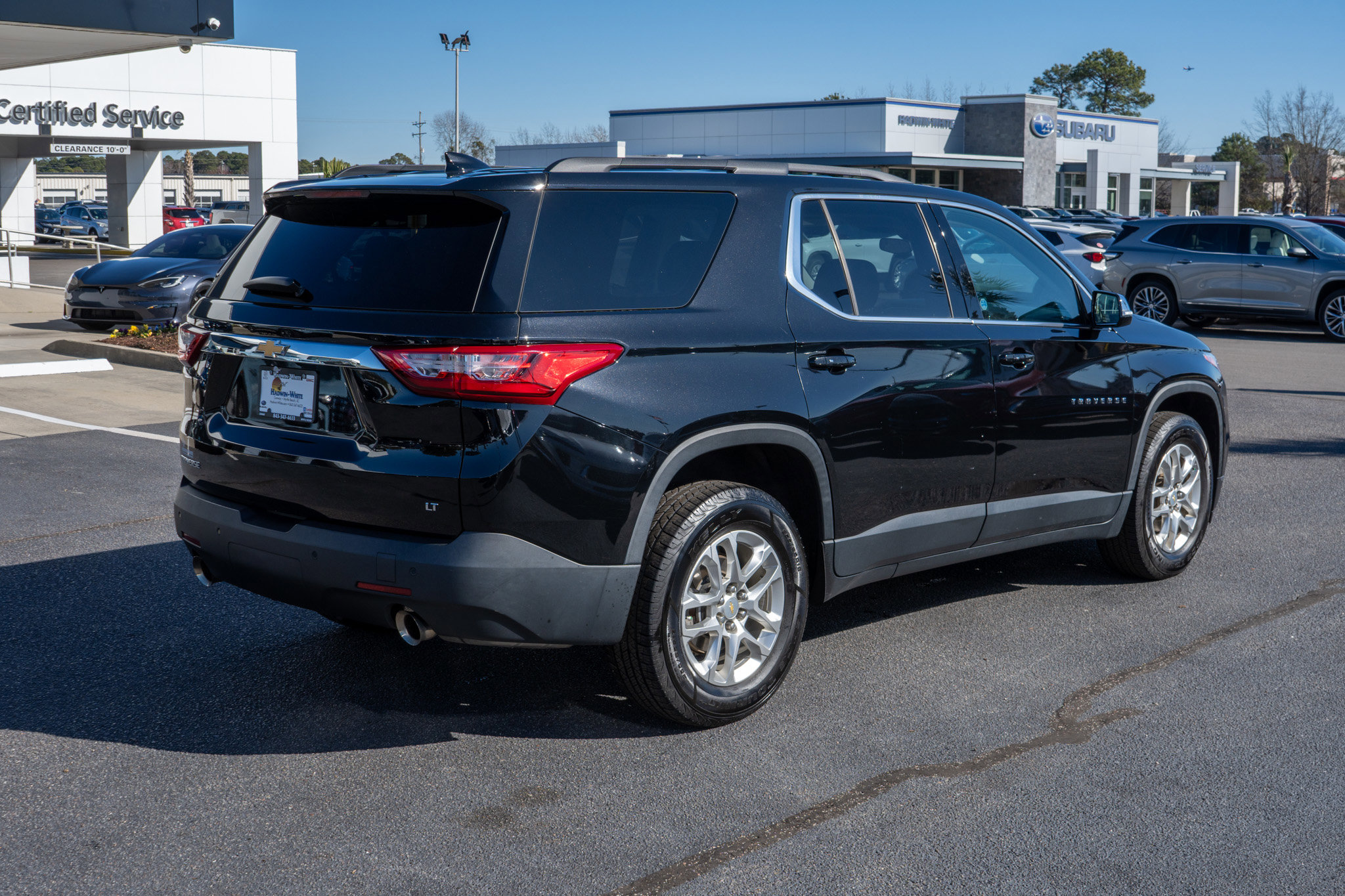 Used 2019 Chevrolet Traverse LT image 3