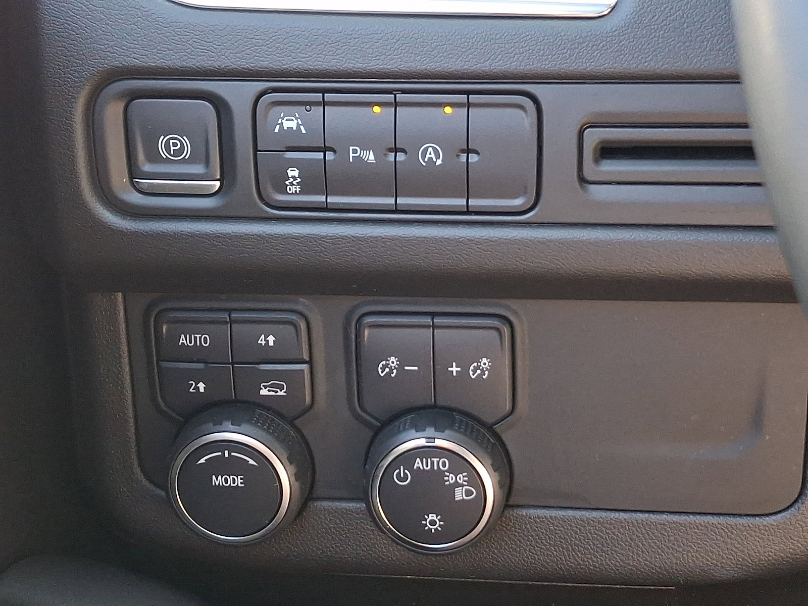 Certified 2023 Chevrolet Suburban LT image 24