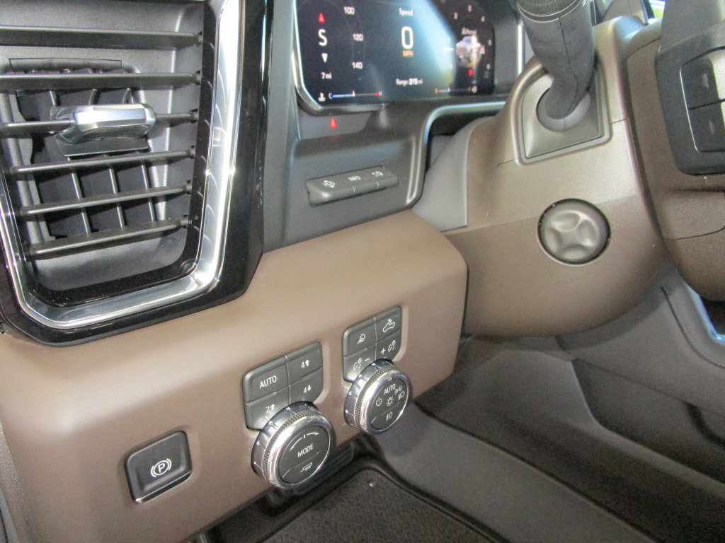 New 2026 GMC Sierra 1500 Denali AWD/4WD image 32