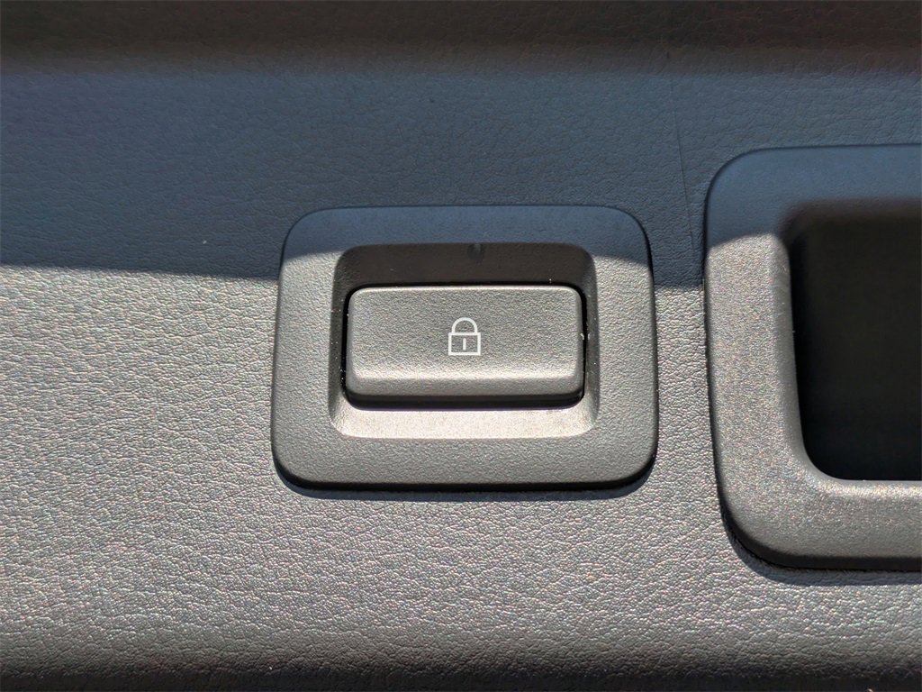 Used 2023 MAZDA CX-30 AWD 2.5 S w/ Preferred Package image 14