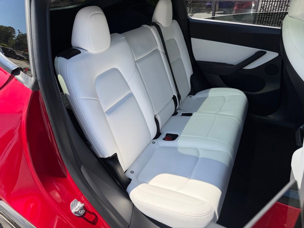 Used 2021 Tesla Model Y Long Range AWD/4WD image 39