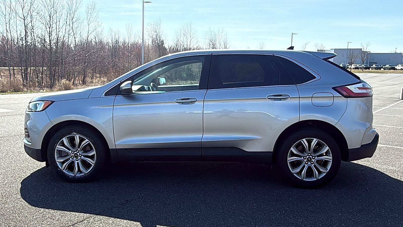 Used 2024 Ford Edge Titanium AWD/4WD image 11