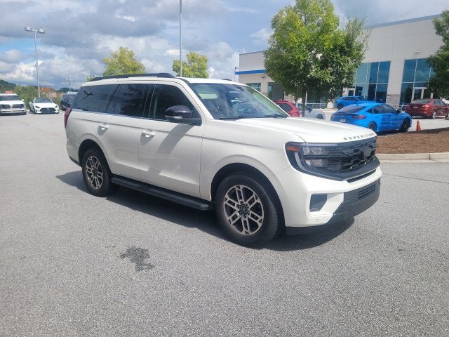 Used 2025 Ford Expedition Active RWD image 14