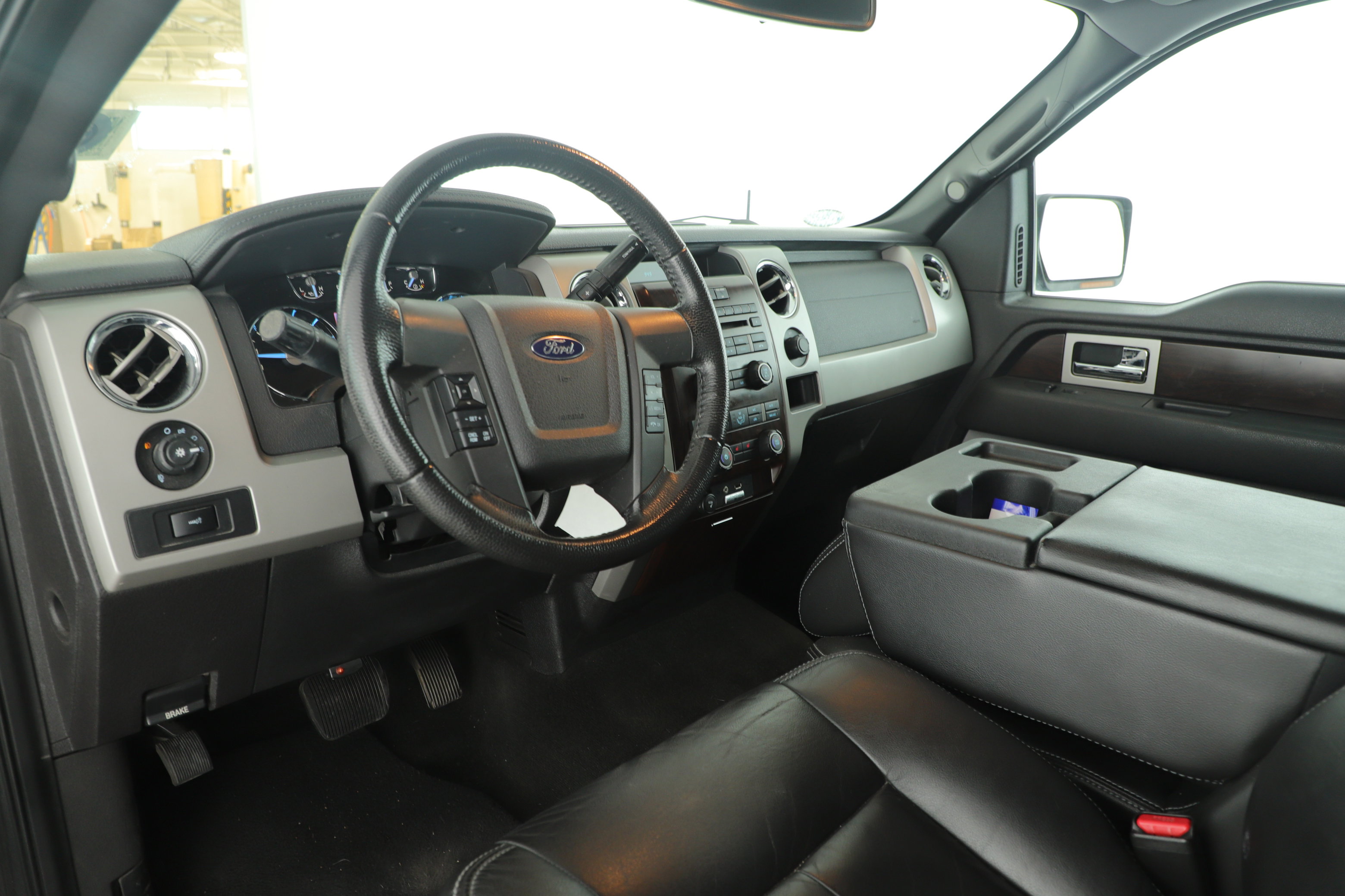 Used 2012 Ford F150 Lariat image 5
