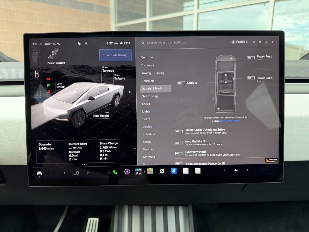 Used 2024 Tesla Cybertruck AWD Crew Cab image 21