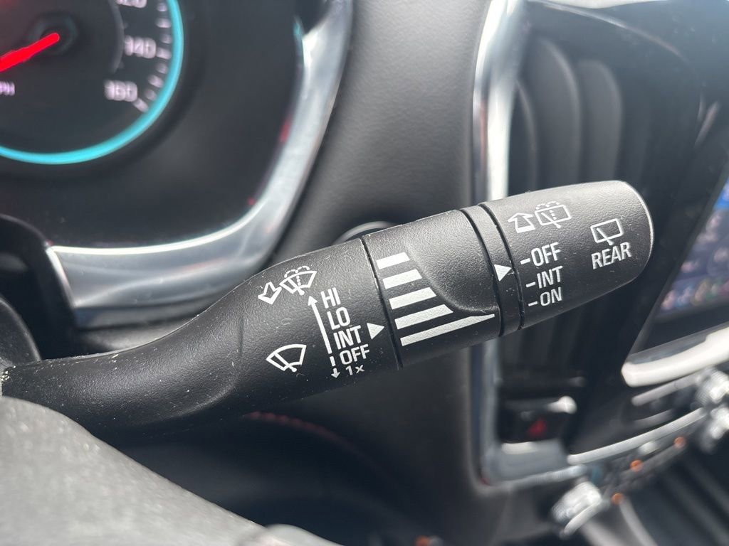 Used 2023 Chevrolet Traverse RS w/ LPO, Floor Liner Package image 23