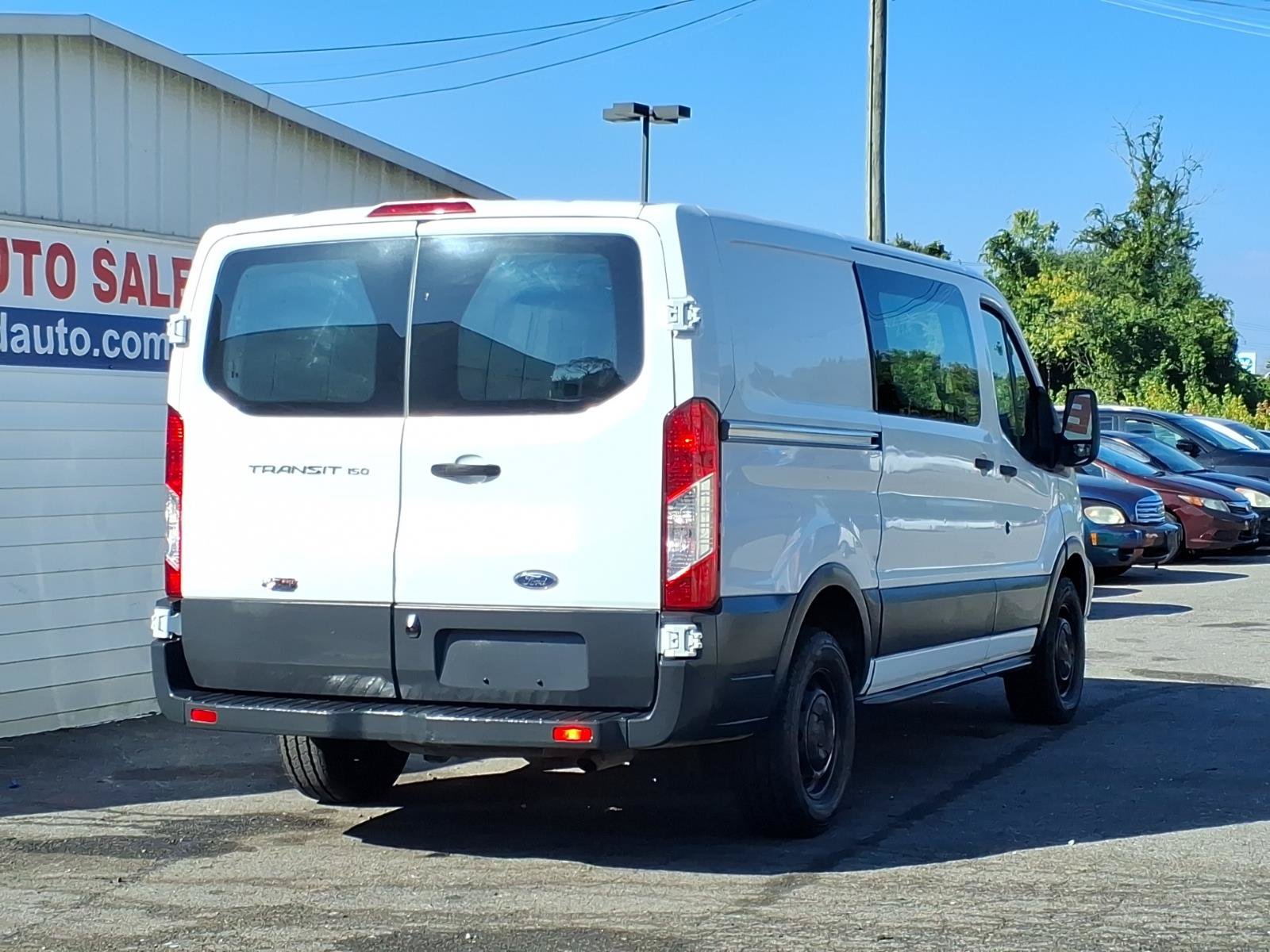 Used 2016 Ford Transit 150 130 Low Roof RWD image 3