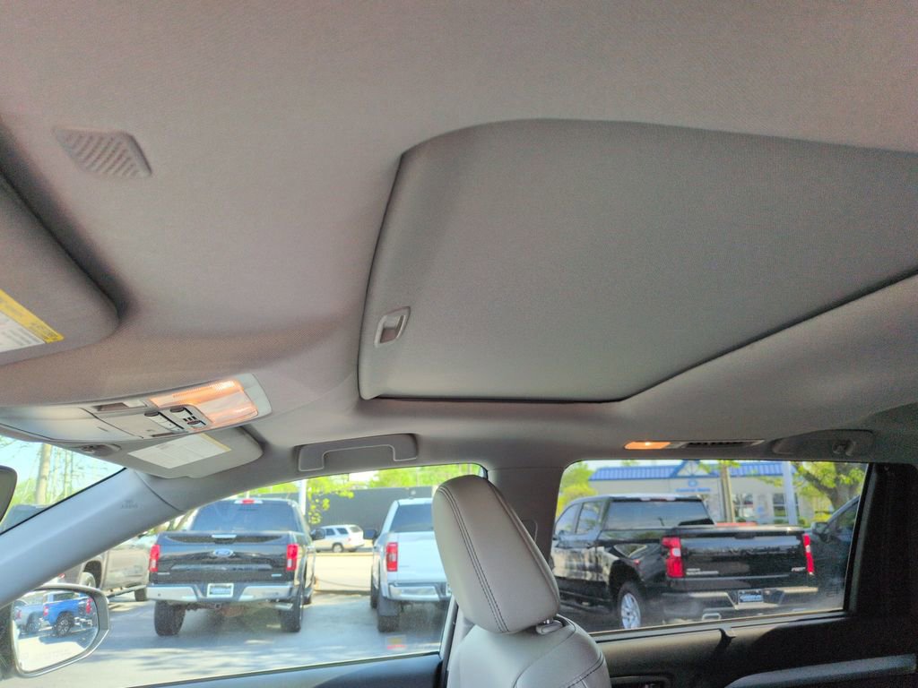 Used 2018 Toyota Highlander XLE AWD/4WD image 21