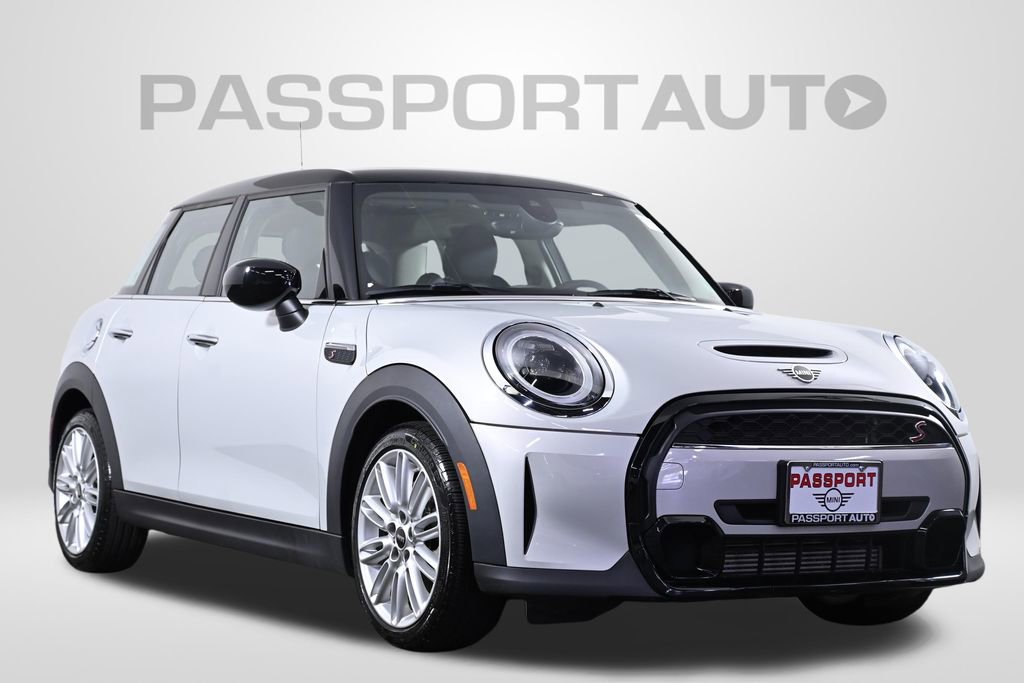 Used 2023 MINI Cooper S image 3