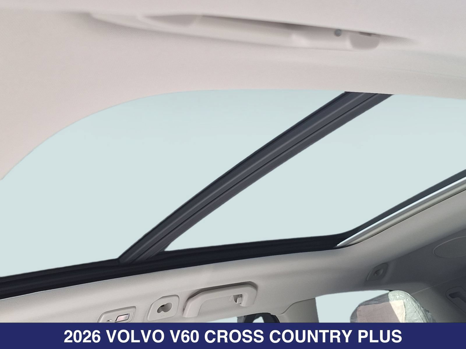 New 2026 Volvo V60 B5 Cross Country Plus w/ Climate Package AWD/4WD image 16