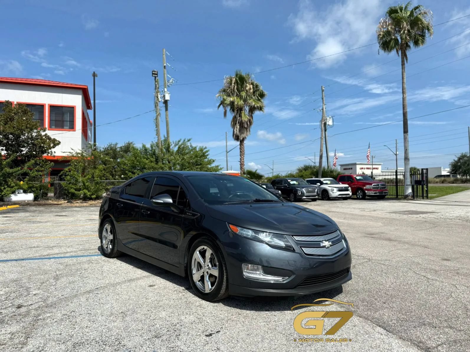 Used 2013 Chevrolet Volt Premium w/ Premium Trim Package FWD image 7