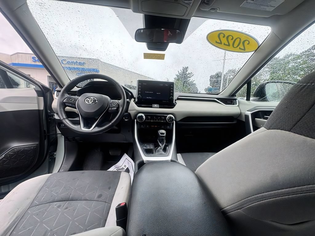 Used 2022 Toyota RAV4 XLE w/ Convenience Package AWD/4WD image 27