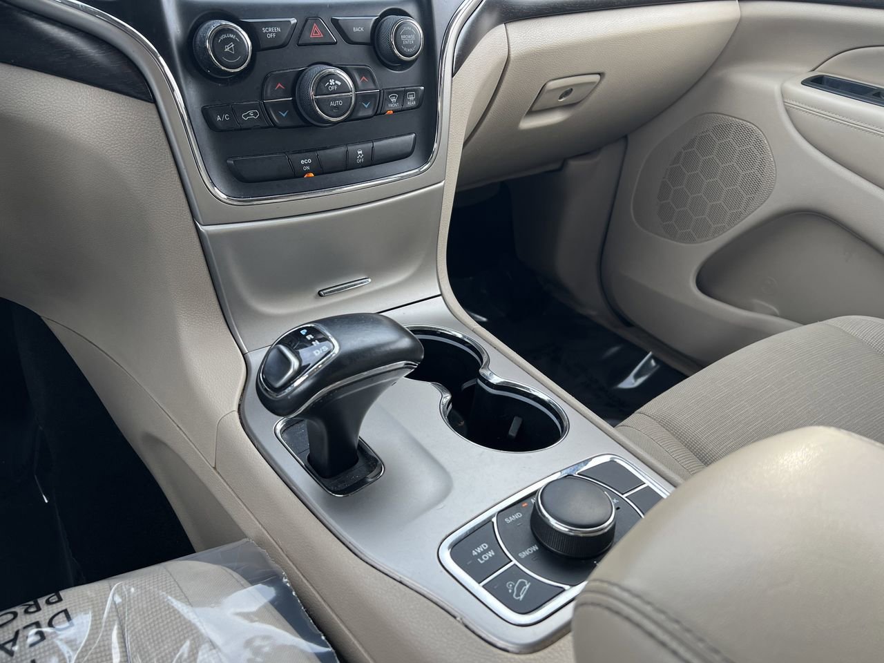 Used 2014 Jeep Grand Cherokee Laredo w/ Quick Order Package 23E image 8