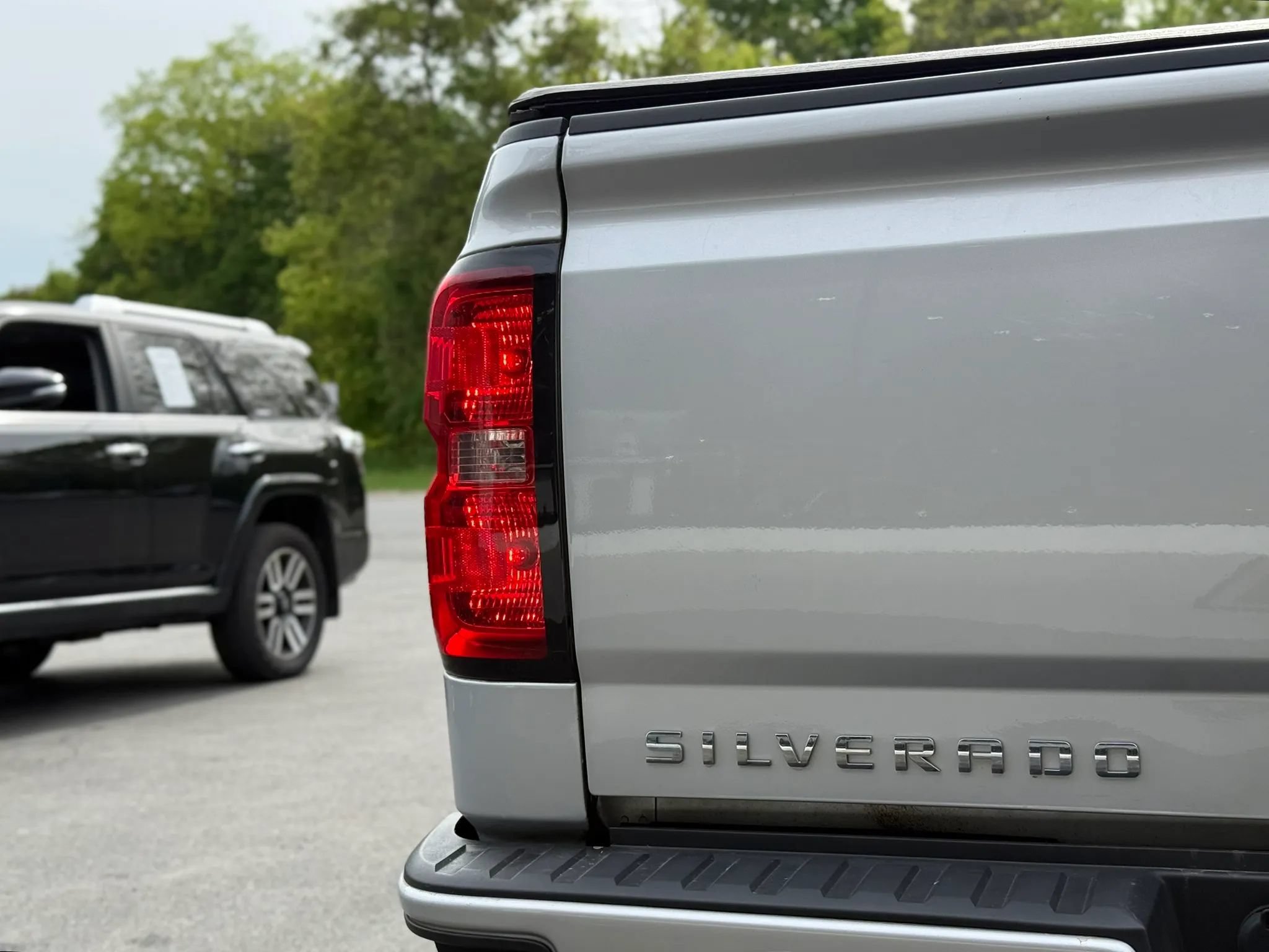 Used 2018 Chevrolet Silverado 1500 LT w/ All Star Edition AWD/4WD image 35
