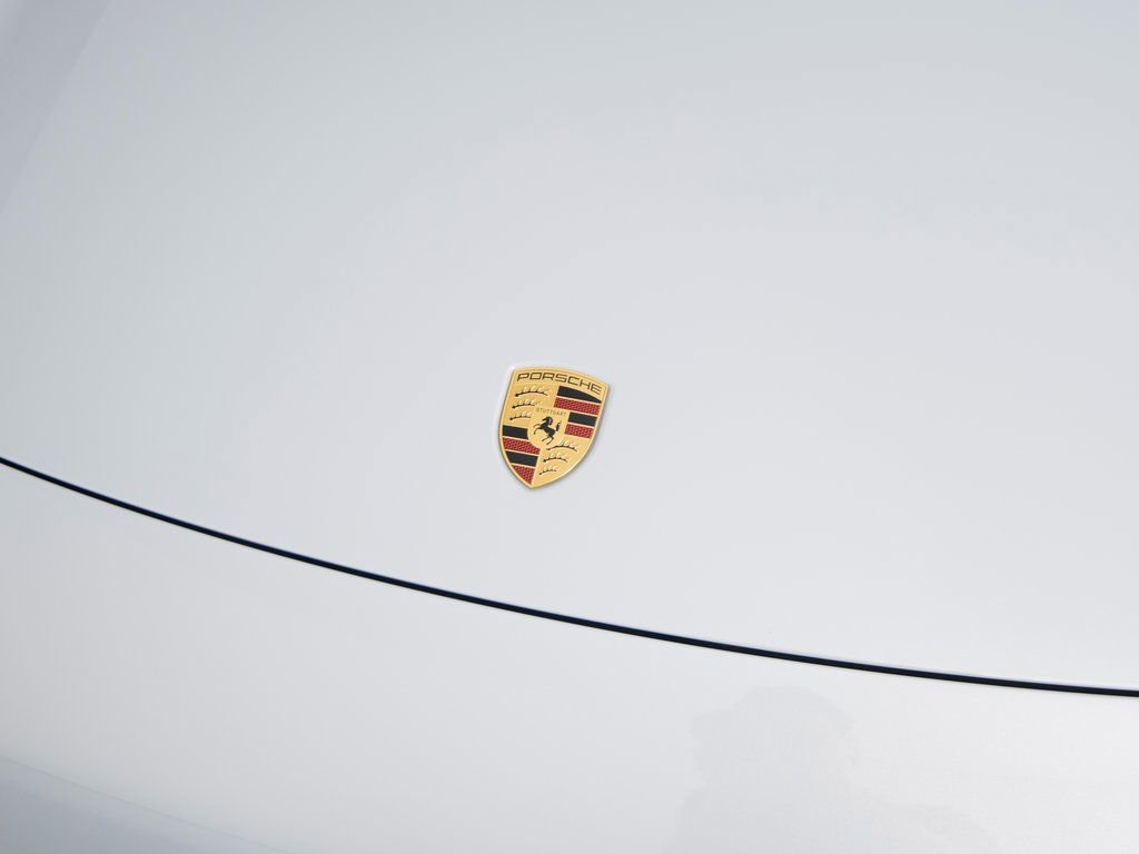 New 2026 Porsche Macan 4 Electric image 37