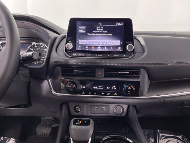 Certified 2026 Nissan Rogue SV FWD image 25
