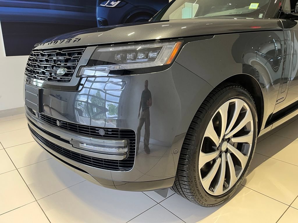Used 2024 Land Rover Range Rover Autobiography AWD/4WD image 9