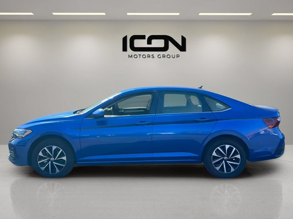 Used 2024 Volkswagen Jetta S FWD image 2