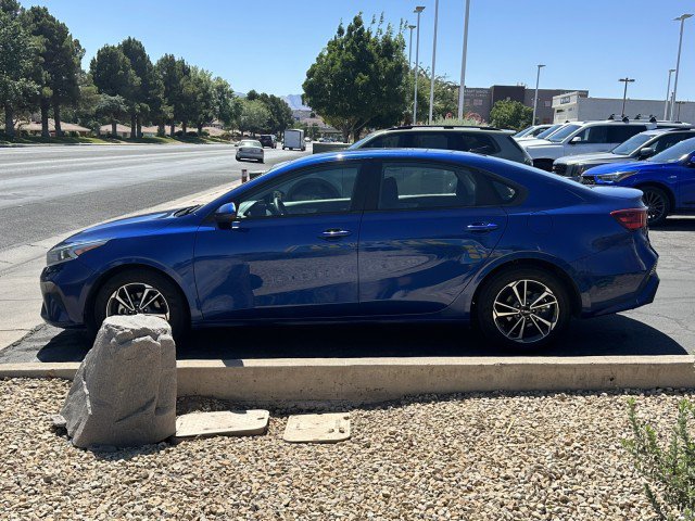 Used 2022 Kia Forte LXS FWD image 6