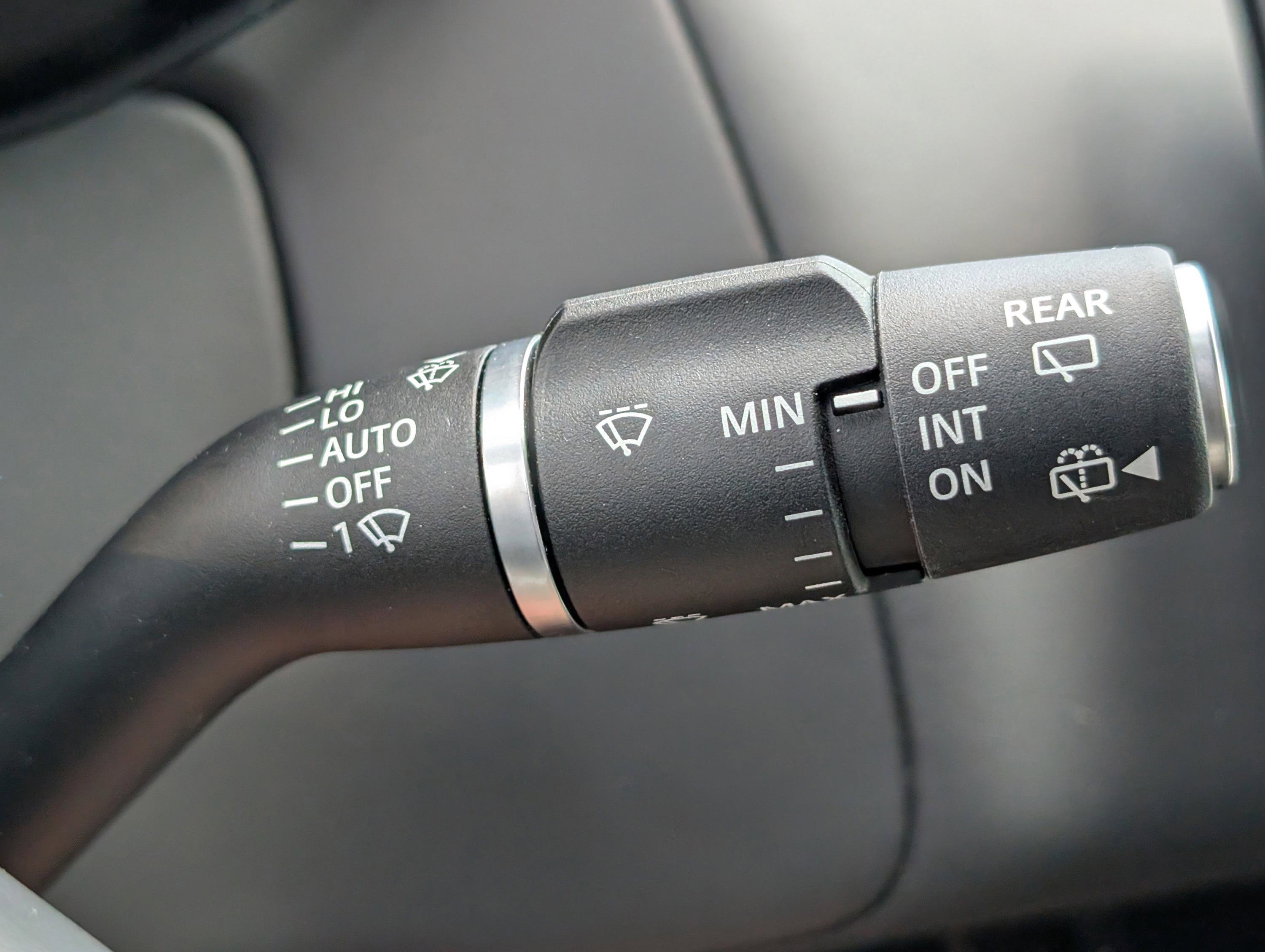 Used 2023 Land Rover Range Rover Sport SE image 28