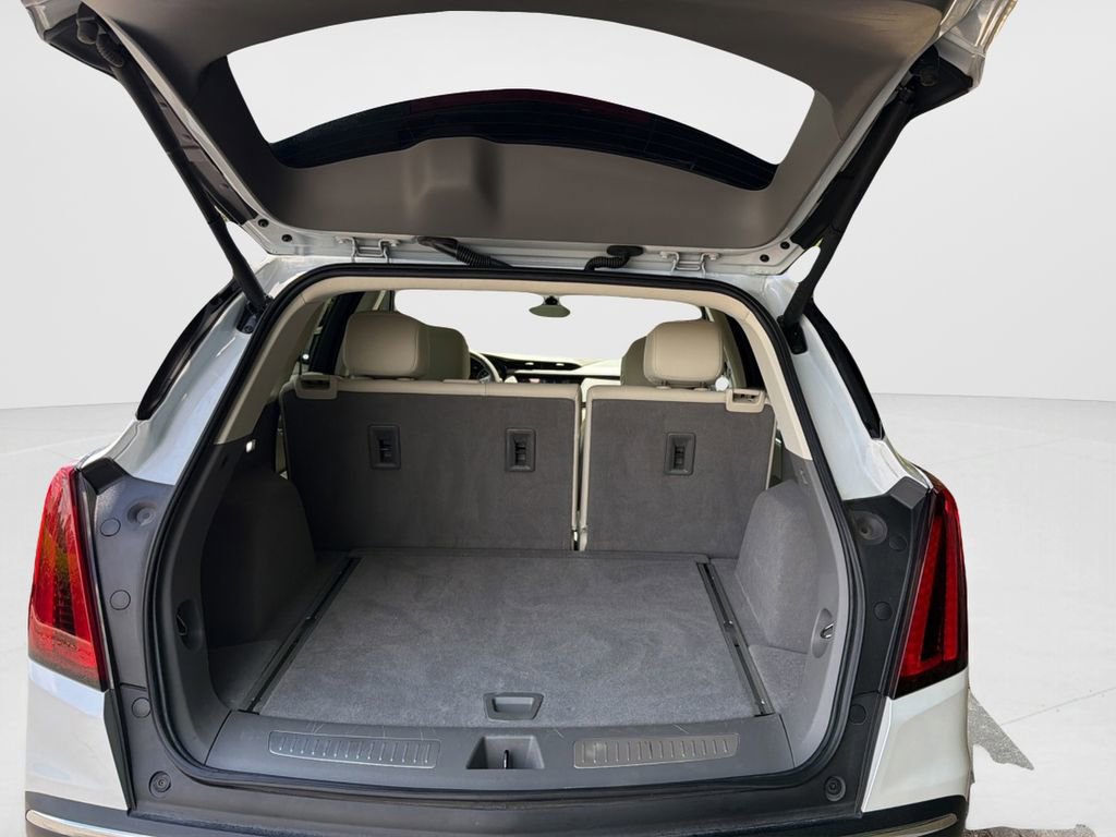 Used 2021 Cadillac XT5 Premium Luxury FWD image 11