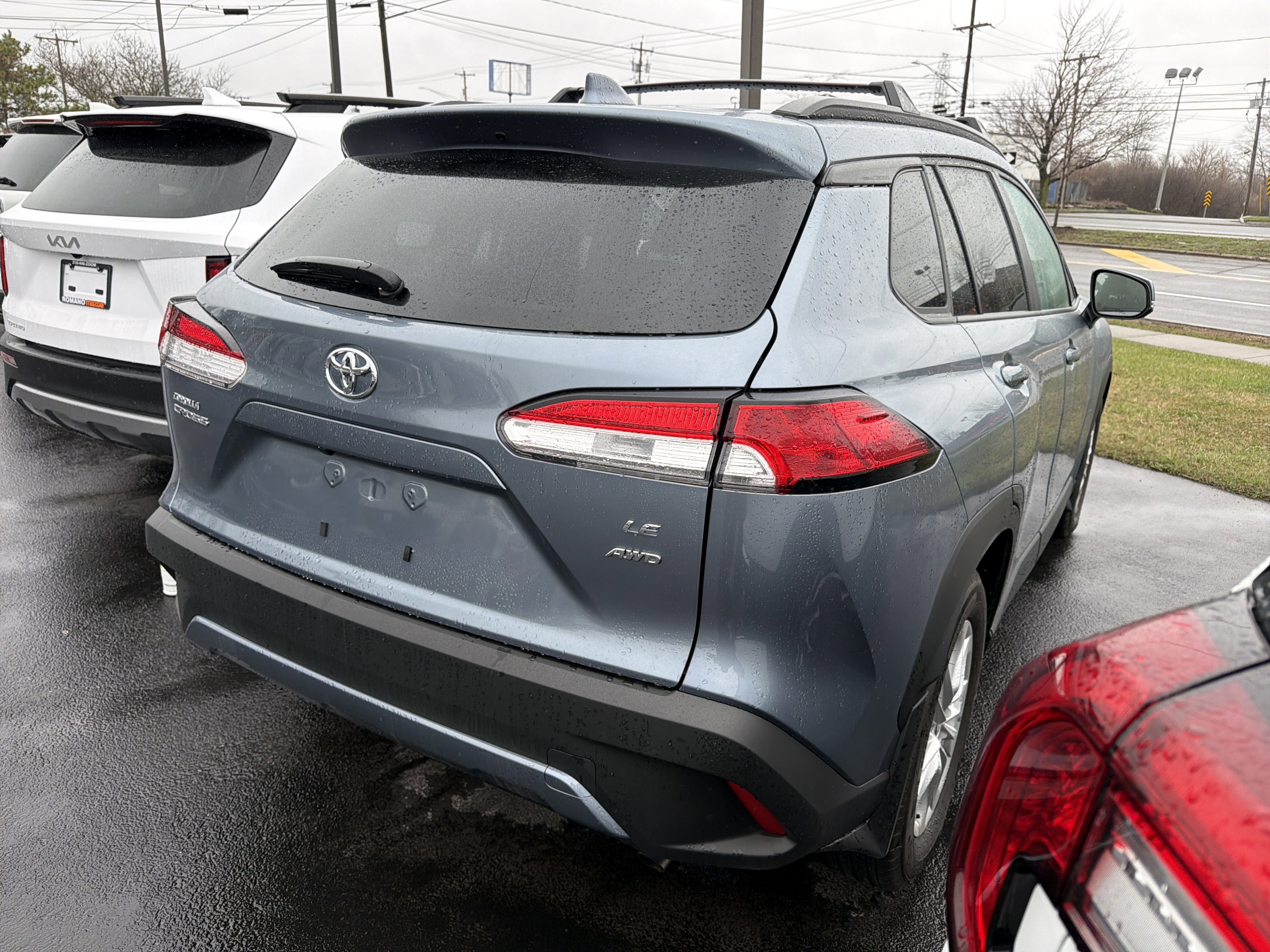 Used 2024 Toyota Corolla Cross LE image 7