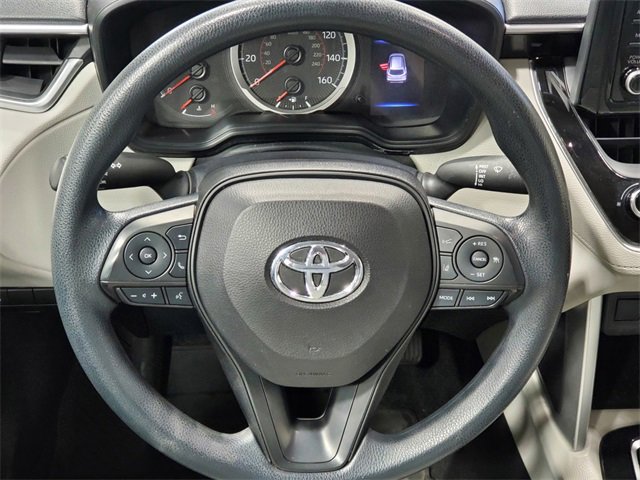 Used 2022 Toyota Corolla Cross L image 18