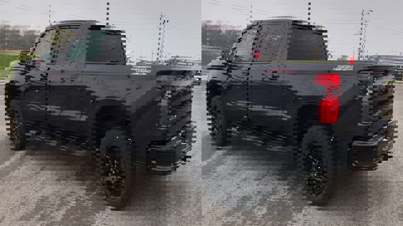 Used 2023 Chevrolet Silverado 1500 Custom Trail Boss image 5