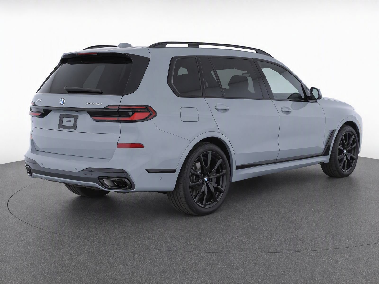 Certified 2025 BMW X7 xDrive40i w/ M Sport Package AWD/4WD image 8