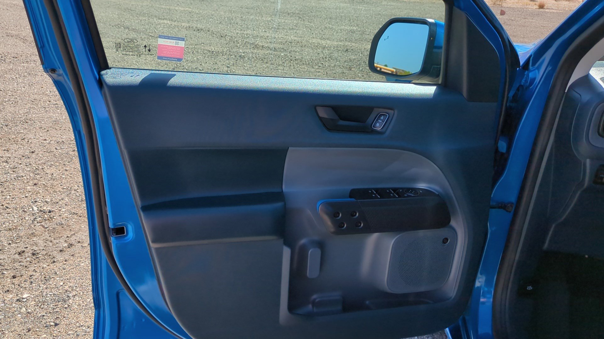 Used 2025 Ford Maverick Lobo AWD/4WD image 12