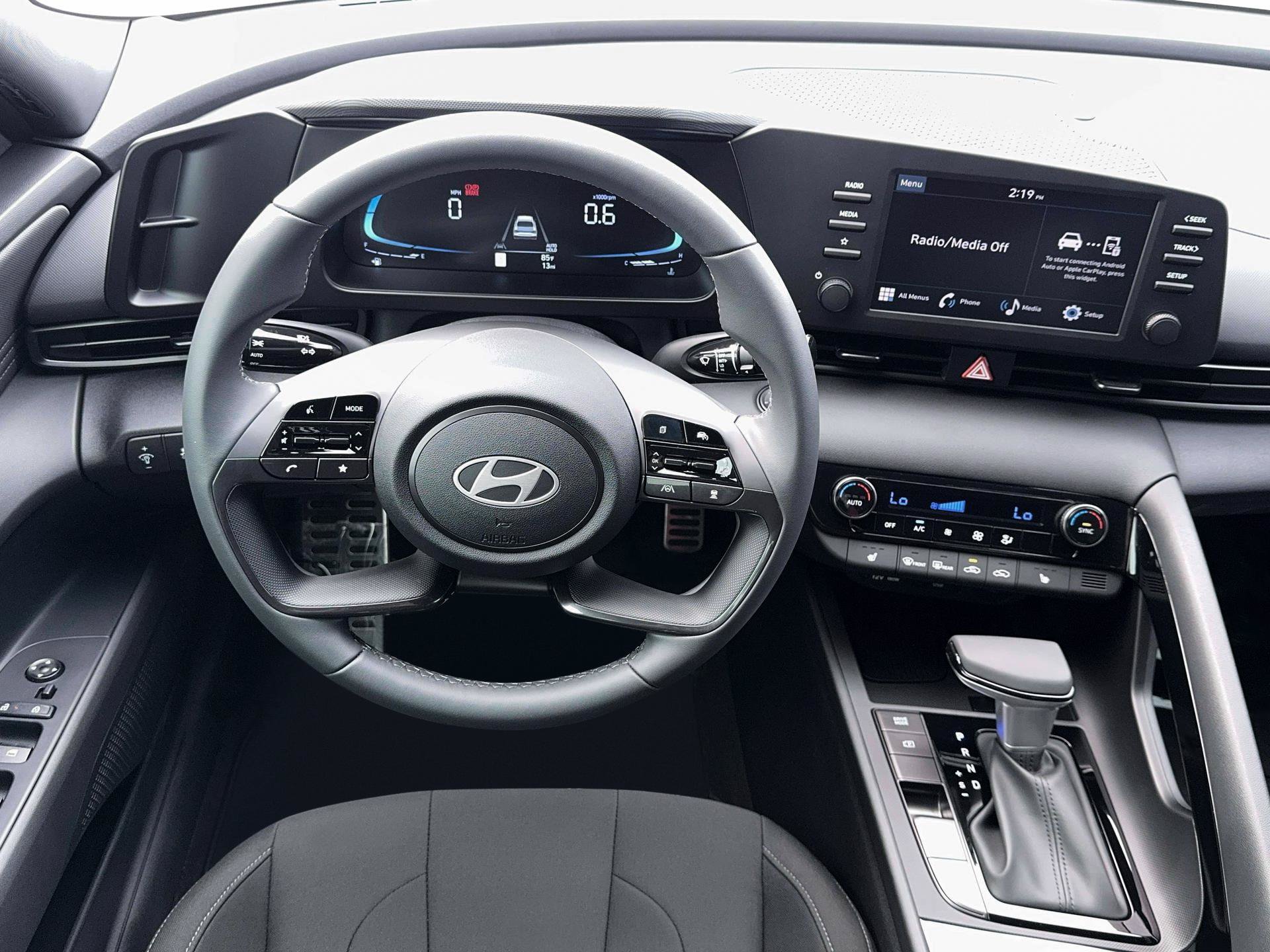 New 2026 Hyundai Elantra SEL Sport Premium FWD image 17