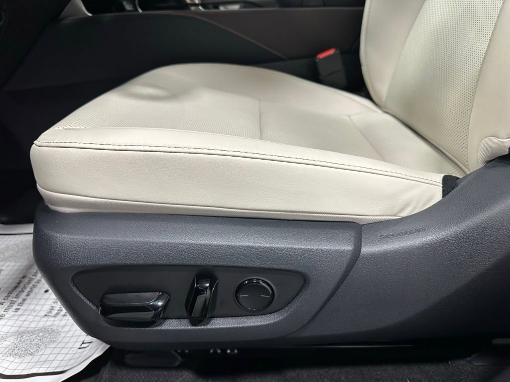 Used 2024 Lexus RX 350 Premium w/ Kick Sensor & Tow Package image 12
