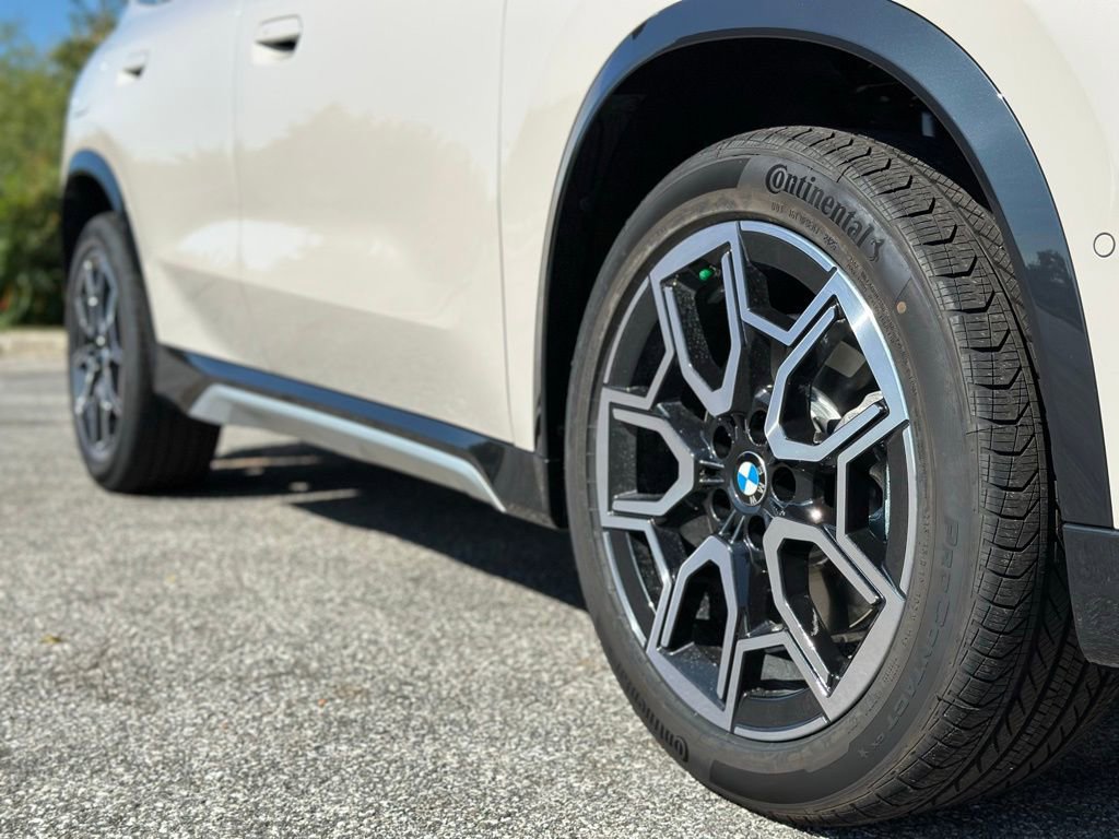 New 2026 BMW X1 xDrive28i w/ Technology Package AWD/4WD image 9