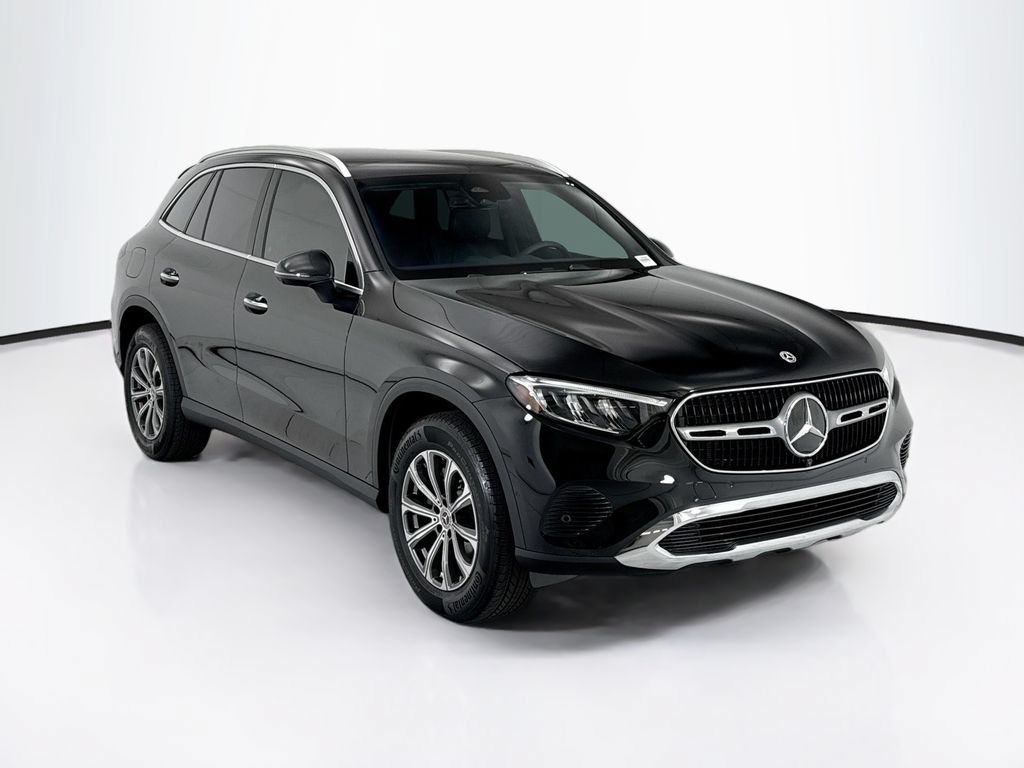 Certified 2026 Mercedes-Benz GLC 300 4MATIC image 3