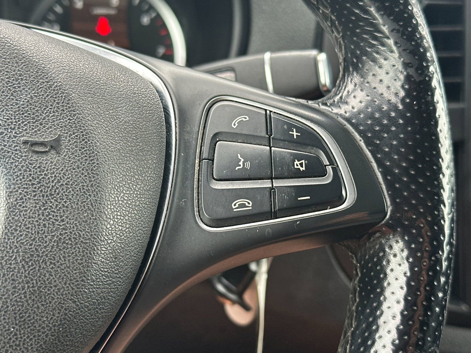 Used 2022 Mercedes-Benz Metris image 25