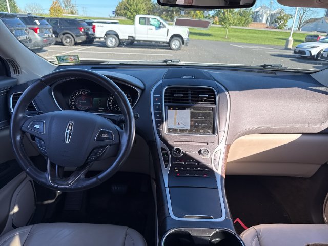 Used 2016 Lincoln MKX Select w/ Select Plus Package AWD/4WD image 19