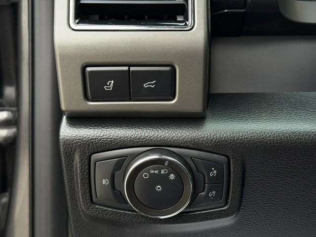 Used 2021 Ford Expedition XLT image 39