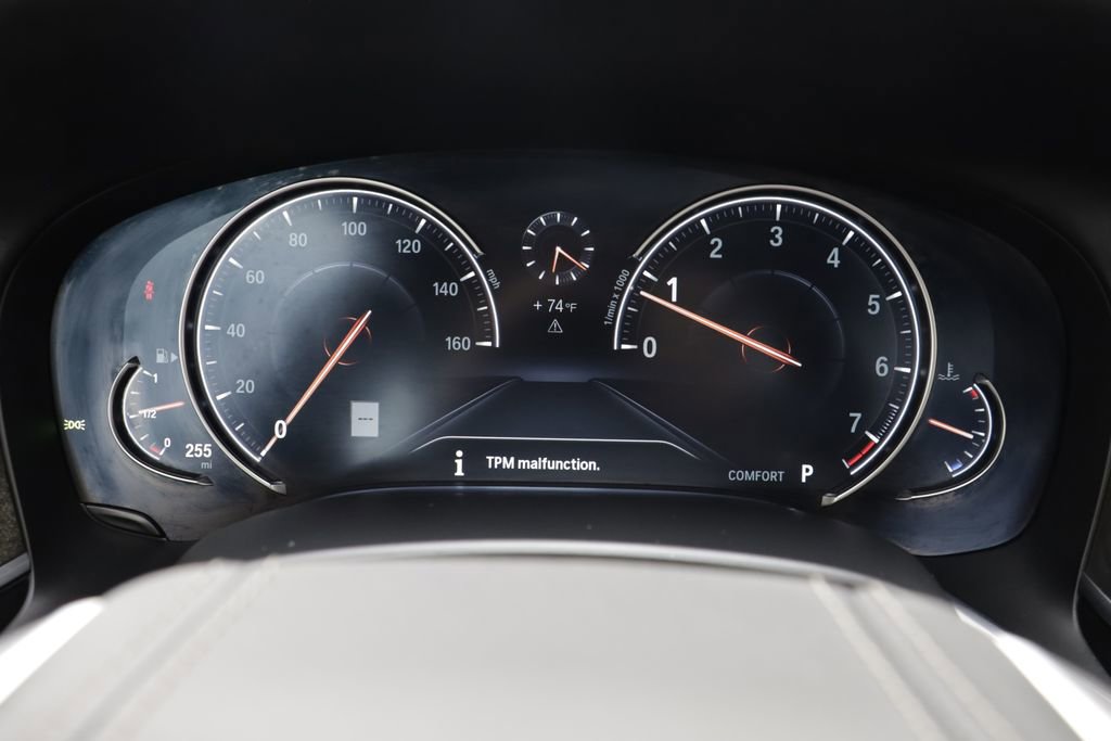 Used 2016 BMW 750i xDrive image 8