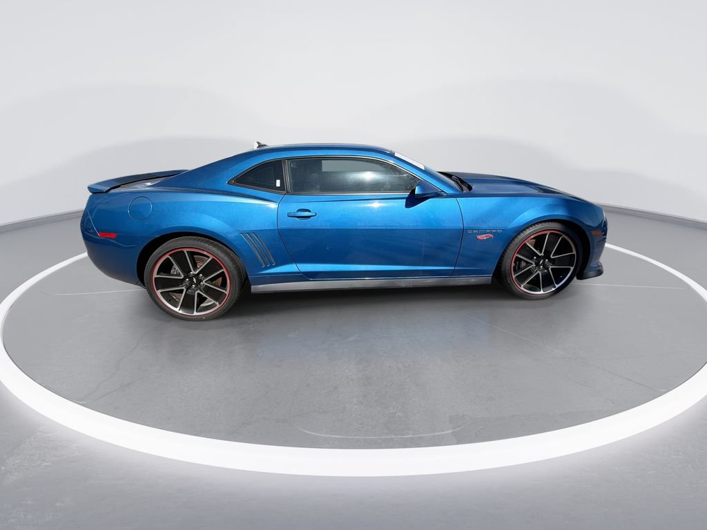 Used 2013 Chevrolet Camaro SS w/ Hot Wheels Special Edition RWD image 9