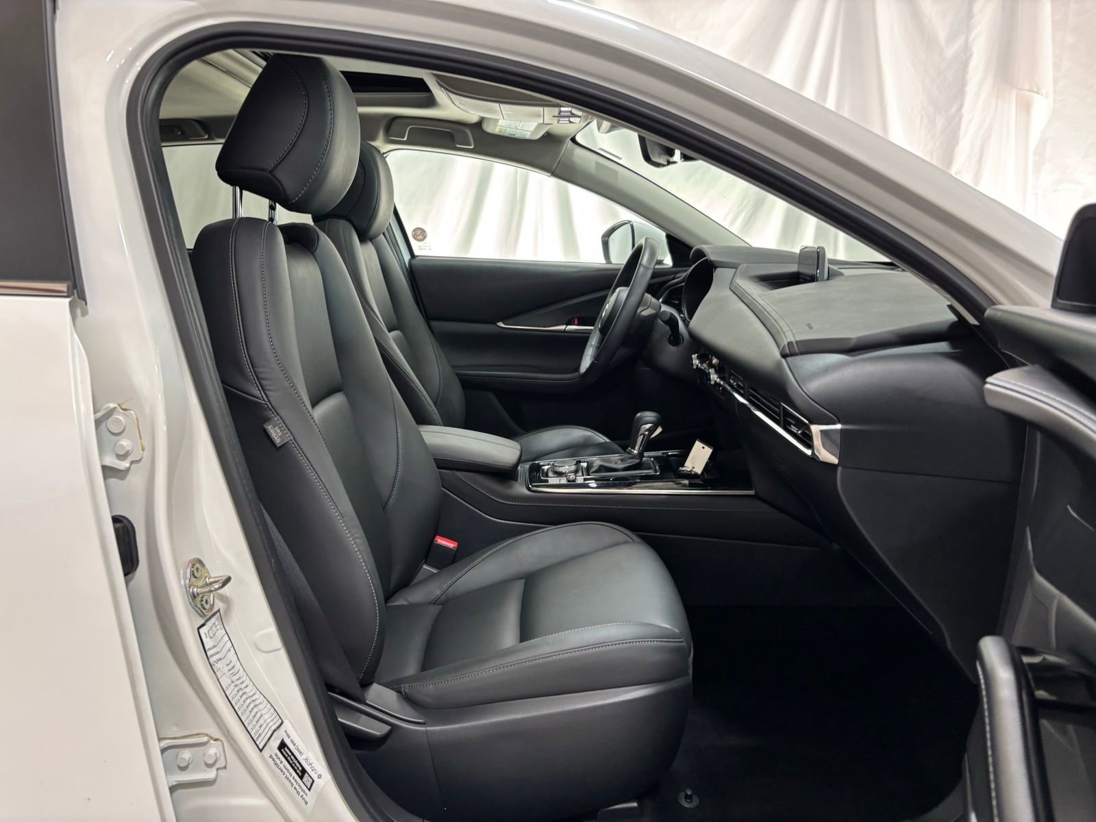 Certified 2025 MAZDA CX-30 AWD 2.5 S w/ Preferred Package image 15