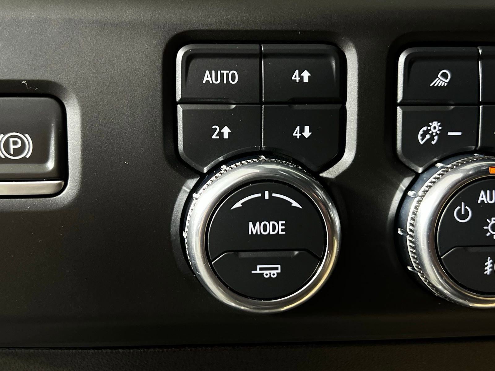 Used 2022 GMC Sierra 1500 AT4 w/ AT4 Preferred Package image 24