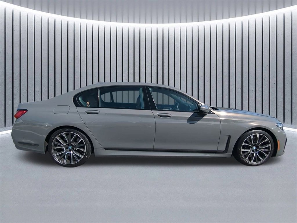 Used 2021 BMW 750i xDrive w/ Luxury Rear Seating Package image 4