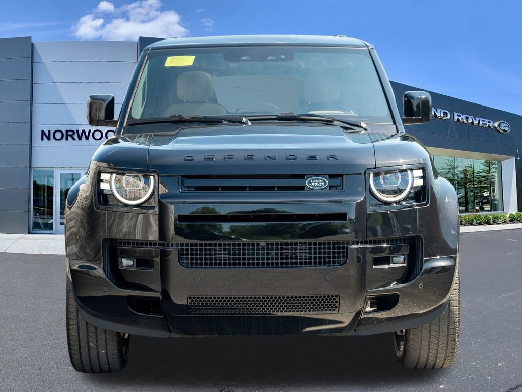 New 2026 Land Rover Defender 130 V8 AWD/4WD image 2