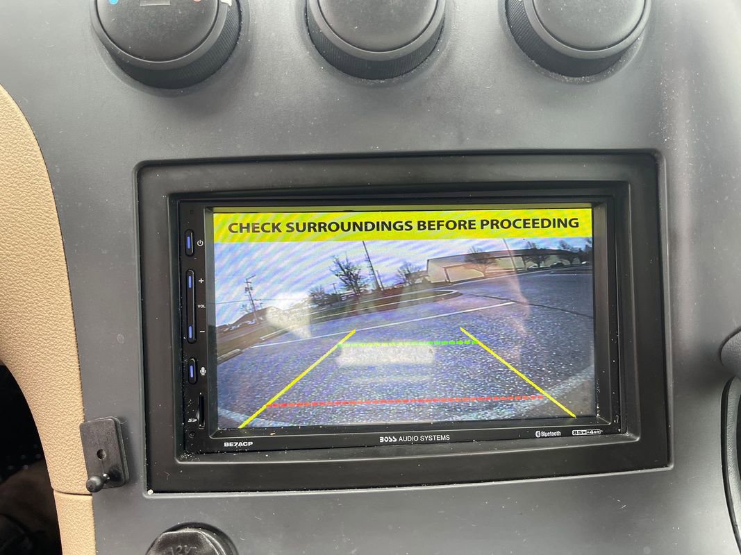 Used 2006 Pontiac Solstice w/ Premium Package image 19